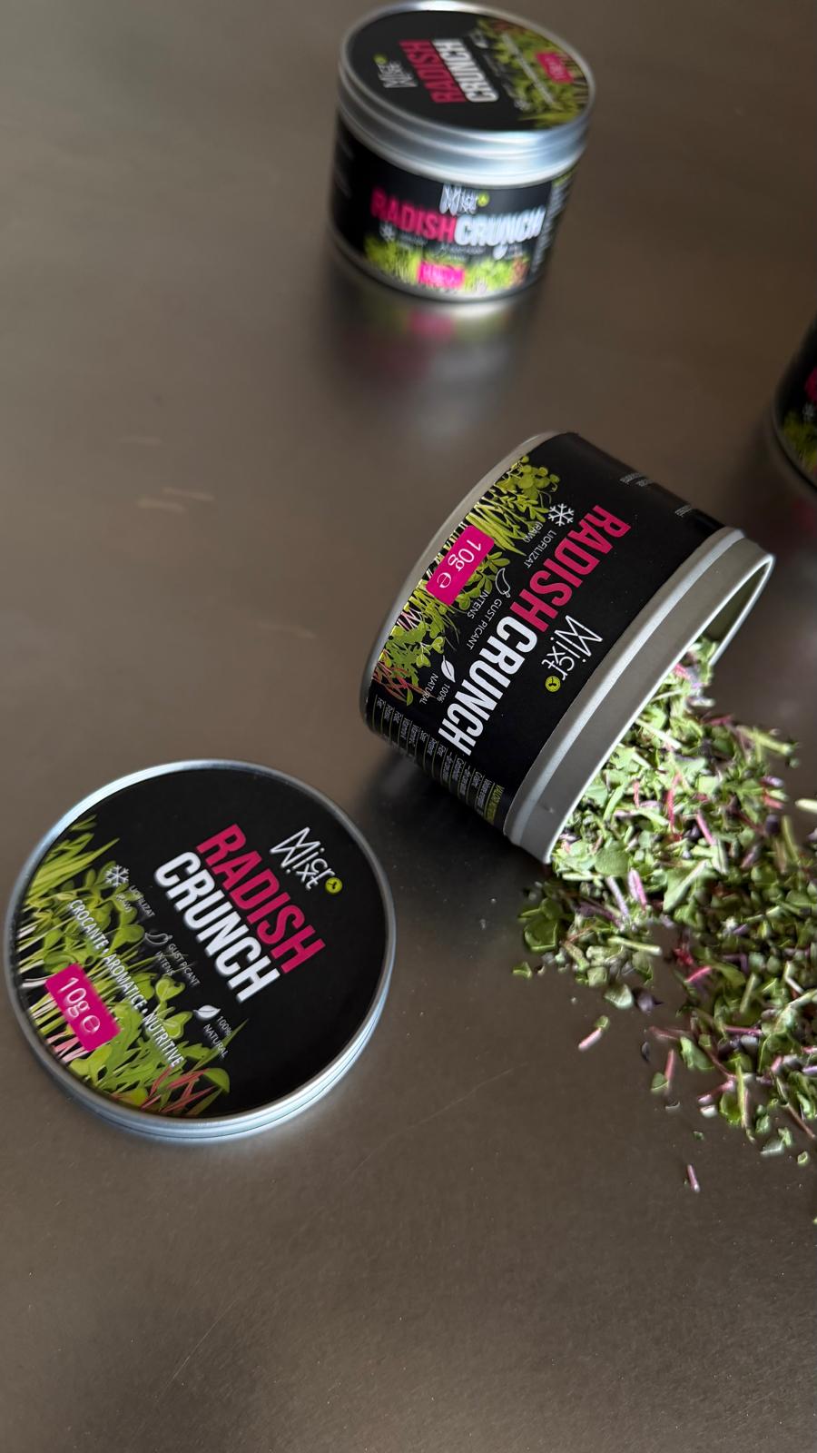 Radish Crunch — microplante de ridiche liofilizate, borcan deschis